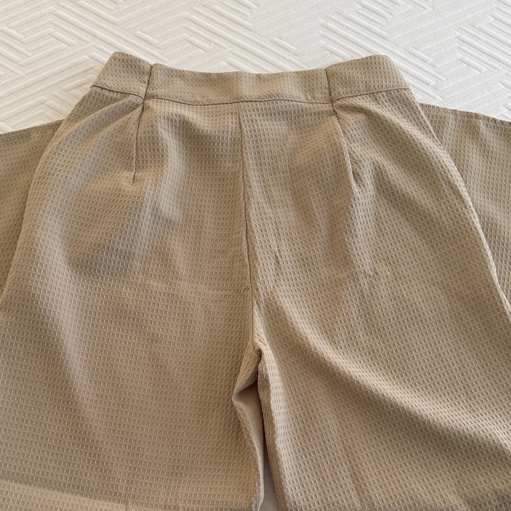 Stylish Tan Women's set - Picture 5 of 7